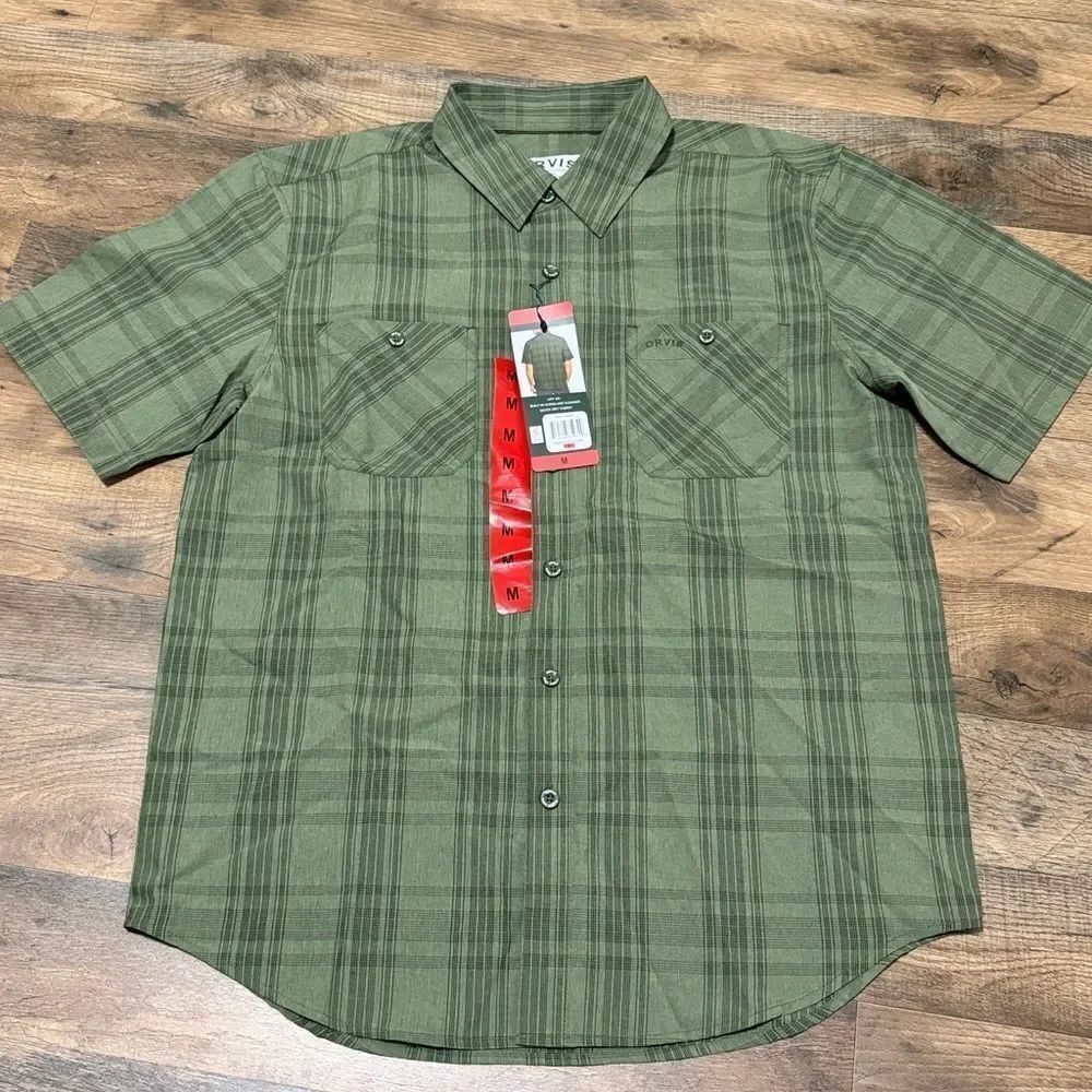 Green NWT Orvis Men’s Short Sleeve Woven tech shirt